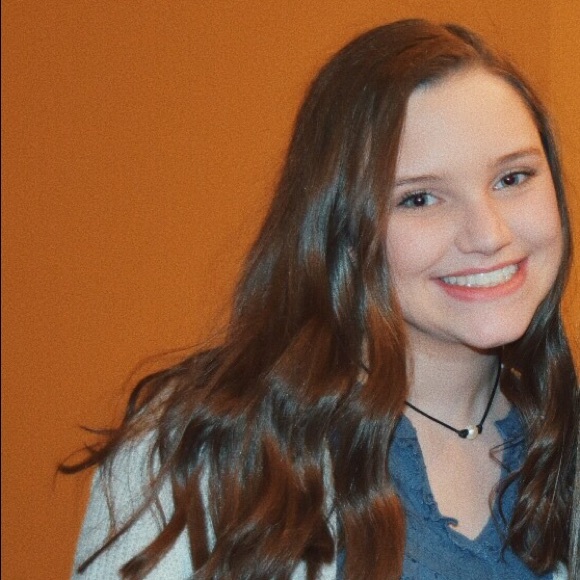 Meet your Posher, Anna - Picture 1 of 1